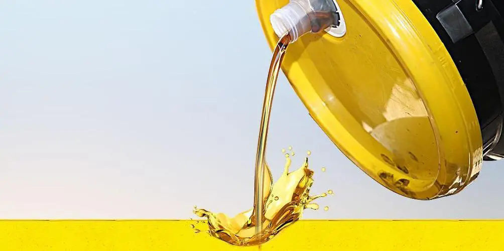 滤油机液压油多久换一次？